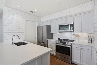 Photo #2: 21269871 Listing 