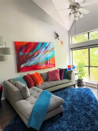 Photo #2: 21270065 Listing