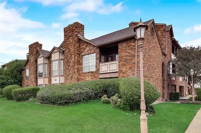 MLS: 21270182 Condo For Sale
