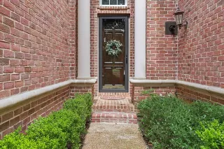 Photo #2: 21270262 Listing