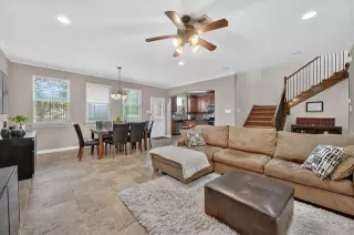 Photo #4: 21270423 Listing