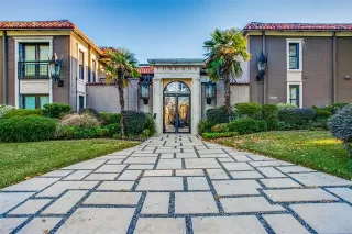 Photo #2: 21270876 Listing 