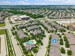 Photo #3: 21270988 Listing