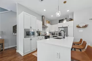 Photo #4: 21271074 Listing 