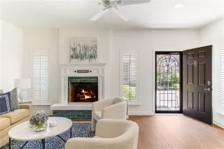 Photo #2: 21271162 Listing