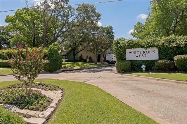 MLS: 21271262 Condo For Sale