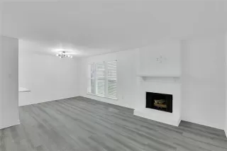 Photo #3: 21271452 Listing