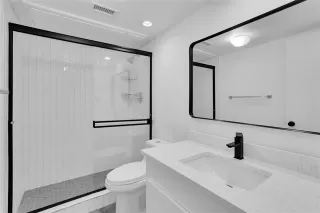 Photo #6: 21271452 Listing