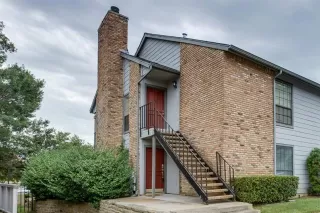 Photo #2: 21271550 Listing