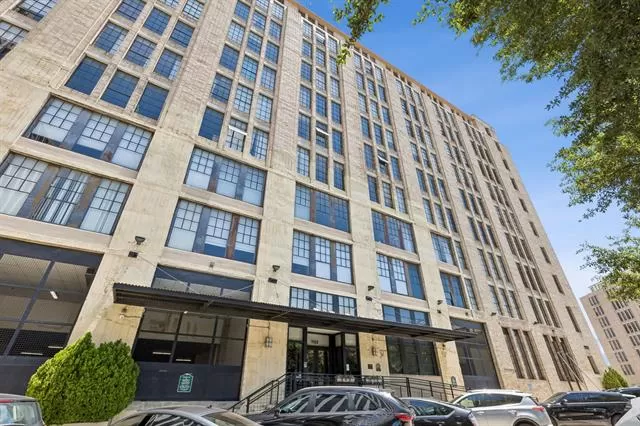 MLS: 21271634 Condo For Sale