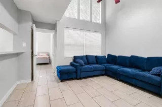 Photo #5: 21271836 Listing 
