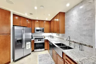 Photo #2: 21272018 Listing 