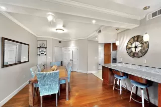 Photo #6: 21272018 Listing 