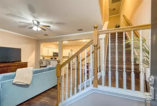 Photo #4: 21272048 Listing