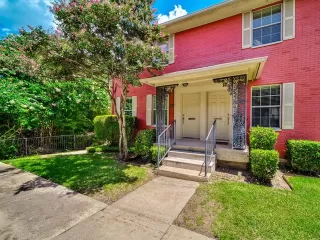 More Details about MLS # 21272174 : 4814 BRADFORD DRIVE #4814B