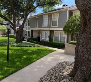 Photo #2: 21272621 Listing 