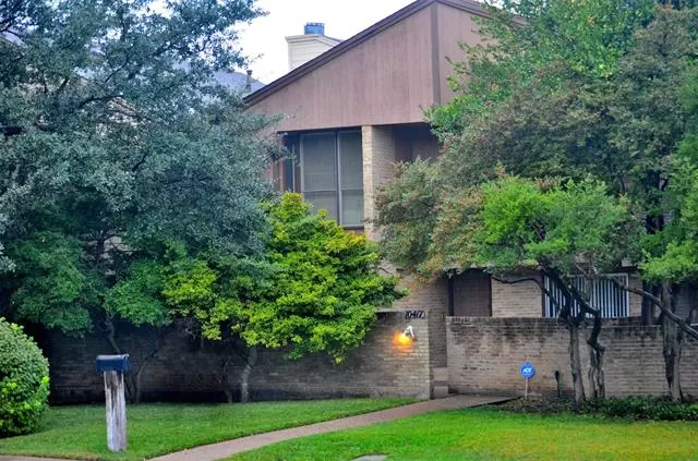 MLS: 21272894 Condo For Sale