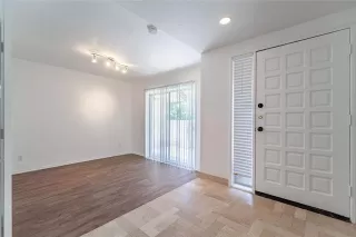 Photo #3: 21272894 Listing