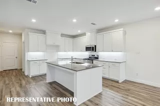 Photo #6: 21272964 Listing