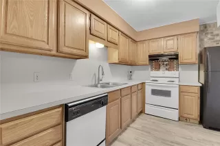 Photo #4: 21272991 Listing