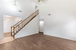 Photo #3: 21273113 Listing