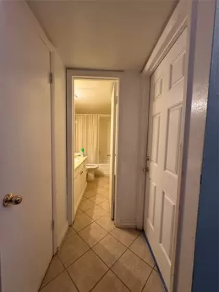 Photo #5: 21273372 Listing