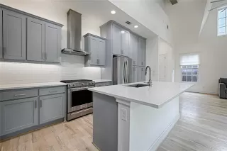 Photo #4: 21274130 Listing