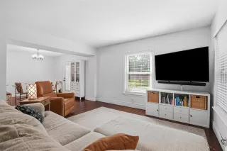Photo #5: 21274558 Listing