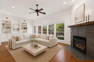 Photo #5: 21274576 Listing