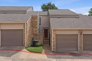 Photo #2: 21274607 Listing