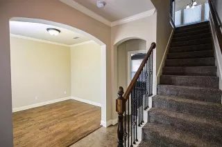Photo #5: 21274650 Listing