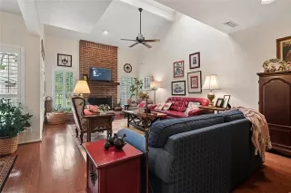 Photo #3: 21274719 Listing 