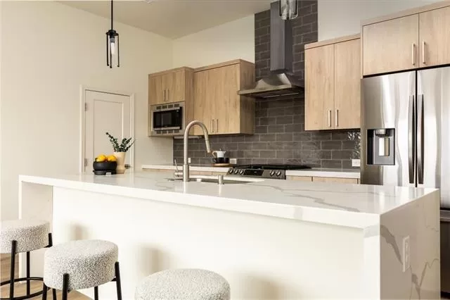 MLS: 21274777 Condo For Sale