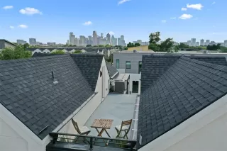 Photo #5: 21274908 Listing
