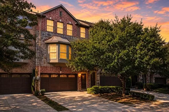 MLS: 21275274 Condo For Sale