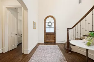Photo #4: 21275397 Listing