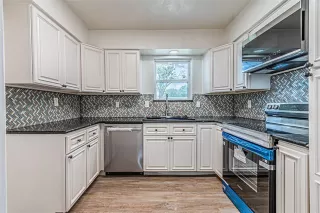 Photo #4: 21275469 Listing 