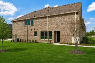 Photo #3: 21275706 Listing