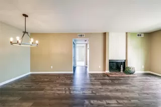 Photo #5: 21275900 Listing 