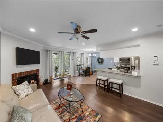 Photo #5: 21276010 Listing