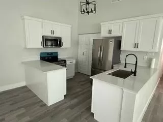 Photo #2: 21276173 Listing