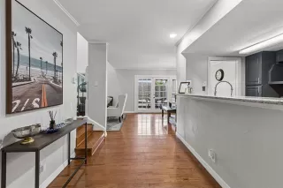 Photo #2: 21276193 Listing