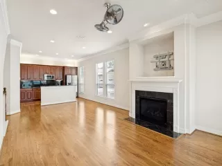 Photo #5: 21276253 Listing