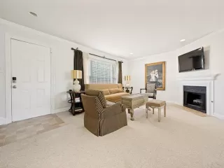 Photo #3: 21276345 Listing