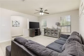 Photo #4: 21277393 Listing