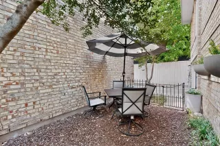 Photo #5: 21277438 Listing