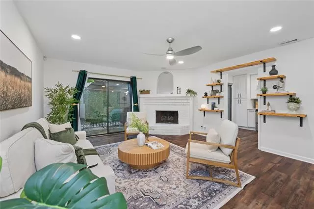 MLS: 21277704 Condo For Sale