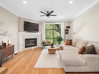 Photo #6: 21277871 Listing