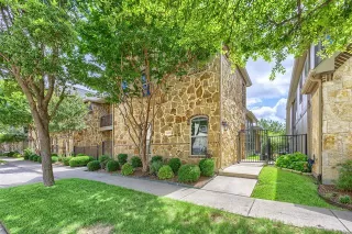 Photo #3: 21278196 Listing