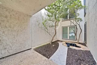 Photo #4: 21278710 Listing